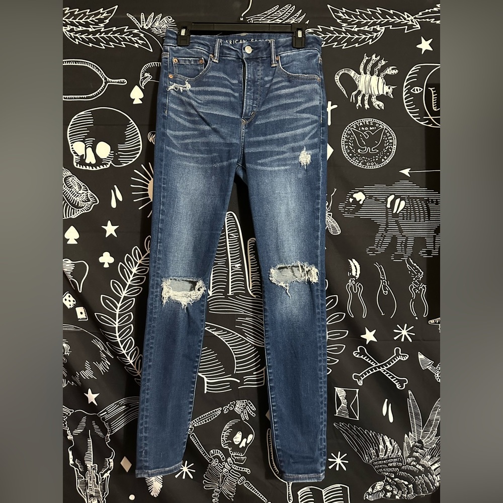 Women’s American Eagle skinny high rise jeans